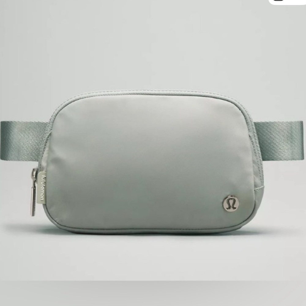 lululemon athletica Belt Bag in Jade Gray NWT